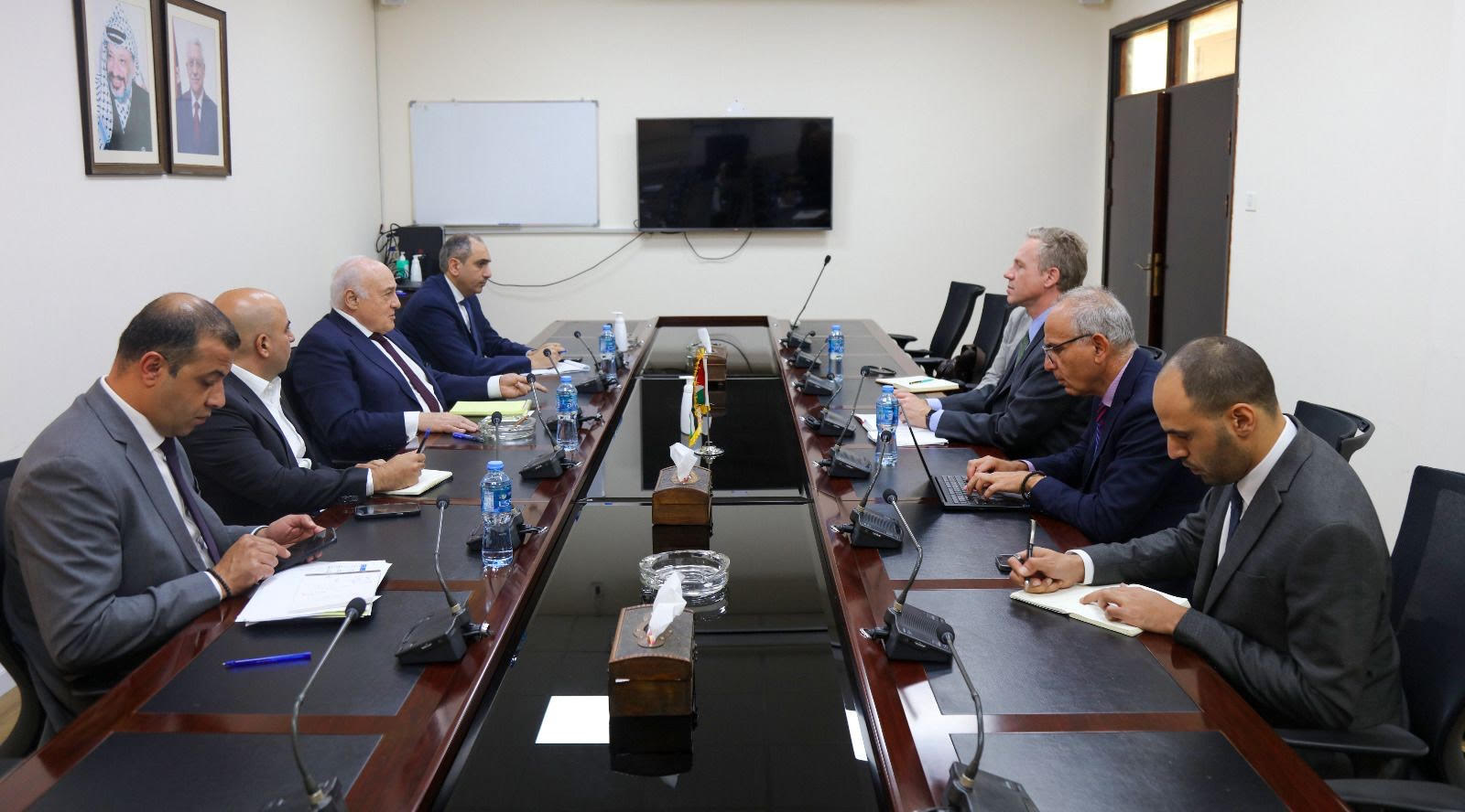 لقاء تشاوري بين المالية وصندوق النقد الدولي 